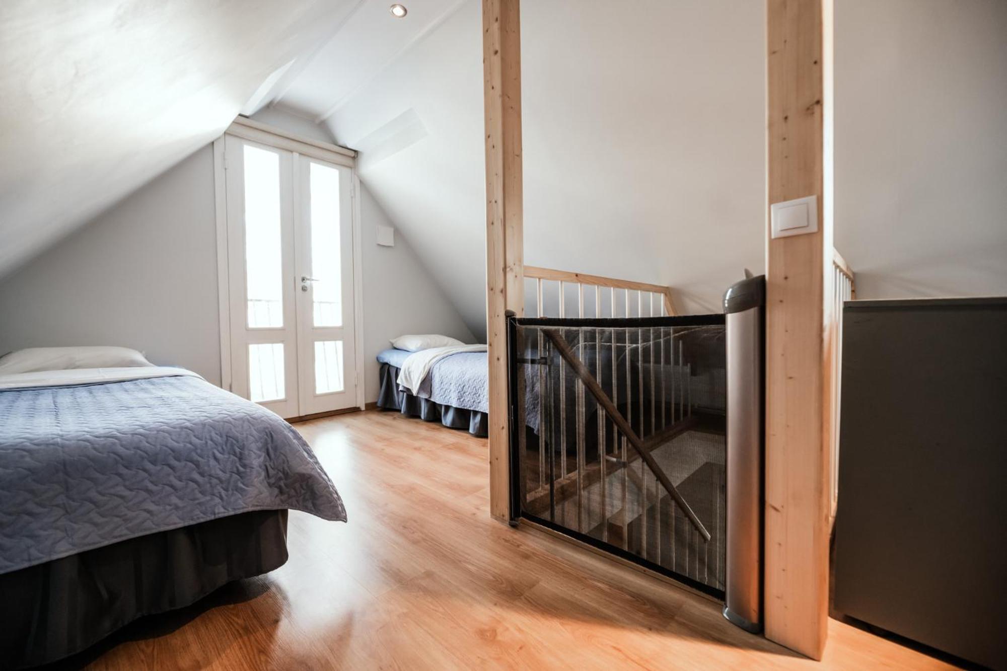 Cabin Guesthouse With Free Parking Παρνού Εξωτερικό φωτογραφία